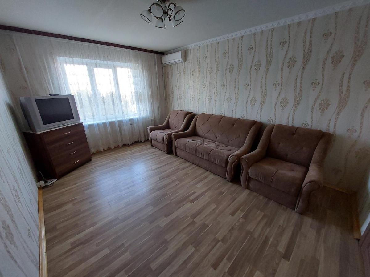 2К Апартаменты Ул.Ревуцкого 19/1 Kiev Dış mekan fotoğraf